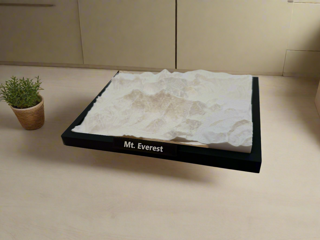 Miniature du Mont Everest imprimée en 3D - Modèle en relief détaillé de la plus haute montagne du monde - Qualité Premium