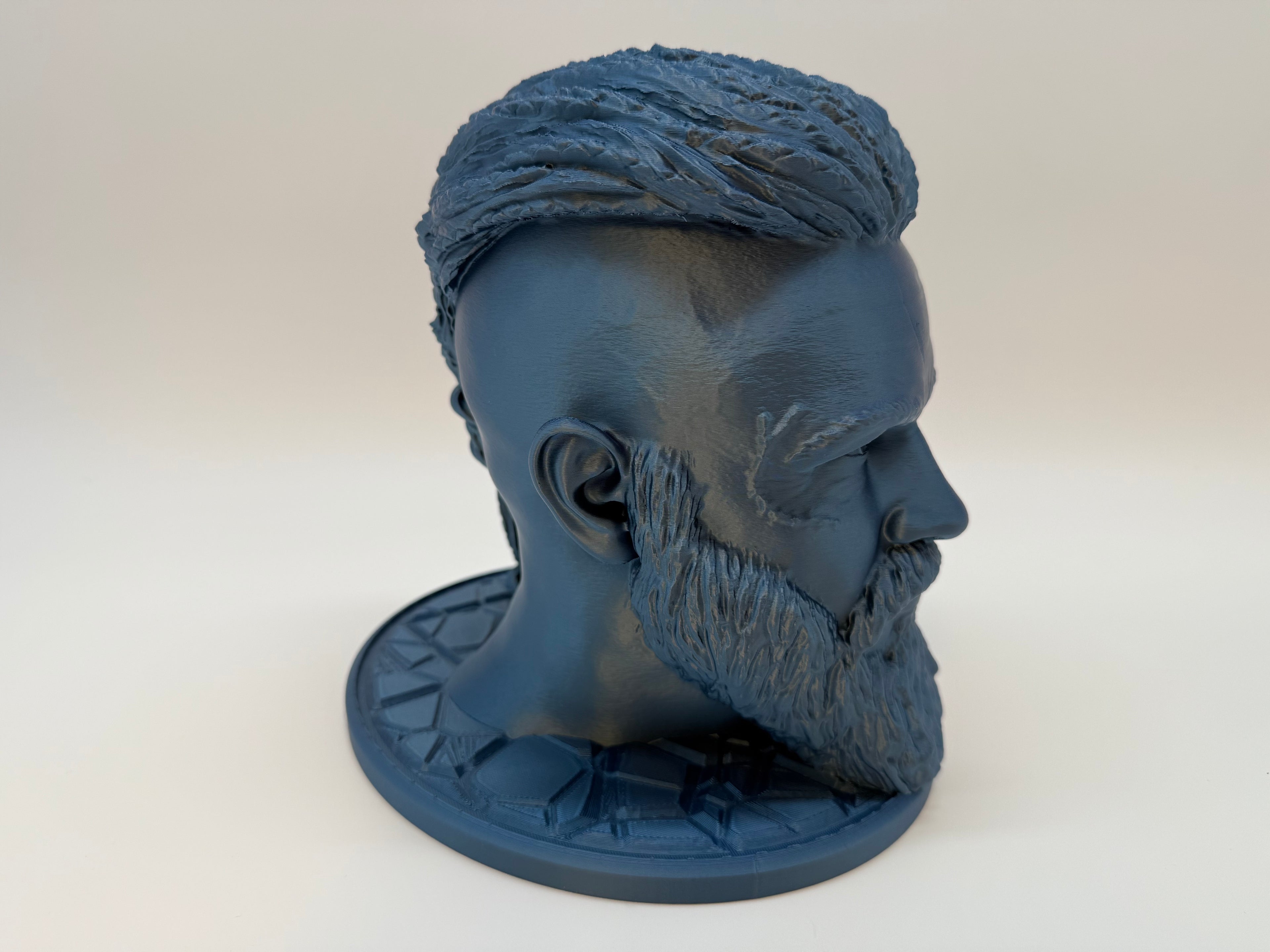 Beeld "Ragnar" in Koningsblauw - Stoer en Iconisch - Premium Quality