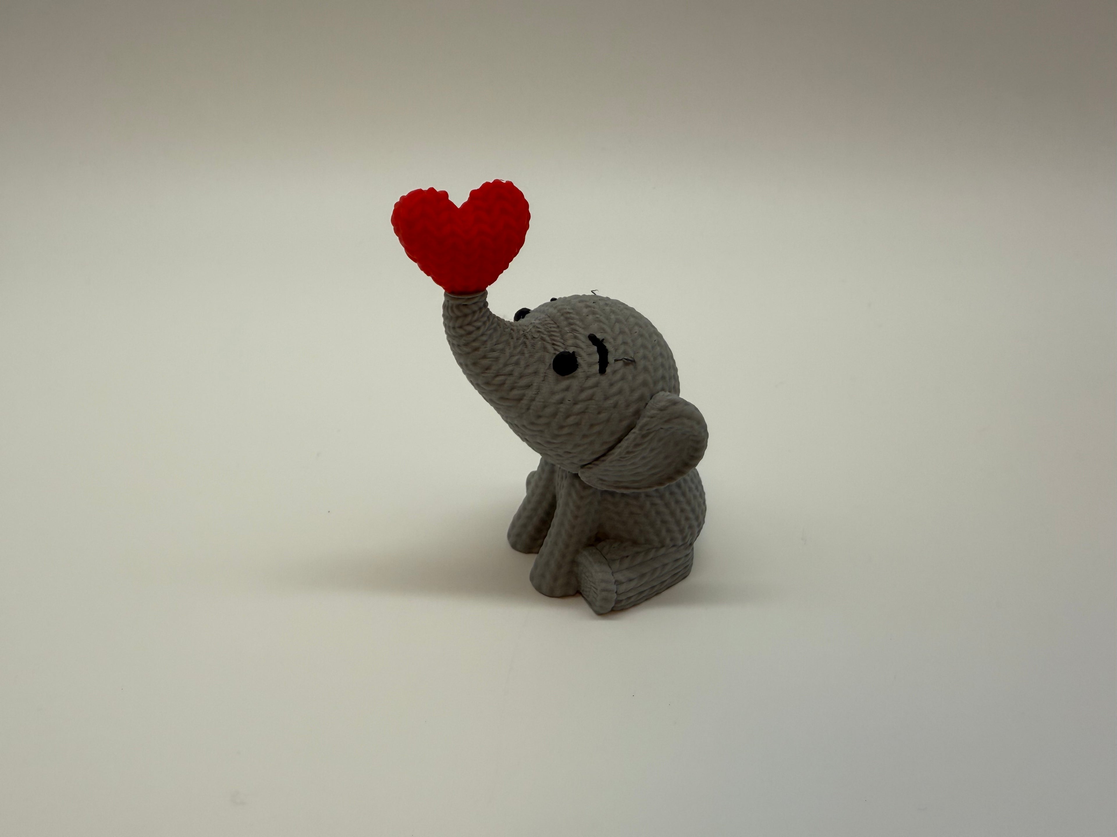 Éléphant avec cœur - Unique et affectueux - Qualité supérieure