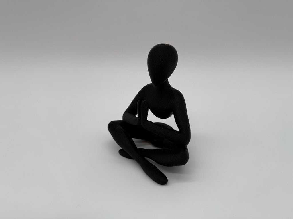 Minimalistisk yogastatue - dekorasjon for meditasjon og mindfulness - førsteklasses kvalitet