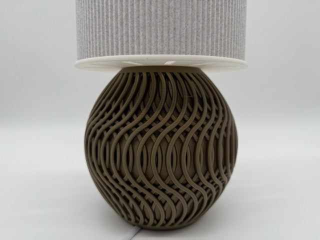 Lampe de table moderne 'Marble' avec abat-jour en marbre et base géométrique élégante - Atmospheric Lighting