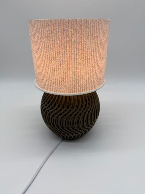 Lampe de table moderne 'Marble' avec abat-jour en marbre et base géométrique élégante - Atmospheric Lighting