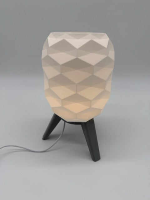 Designbordlampe 'Switch' med geometrisk mønster og svart sokkel - Moderne stemningsbelysning