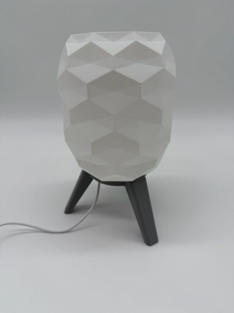 Designbordlampe 'Switch' med geometrisk mønster og svart sokkel - Moderne stemningsbelysning