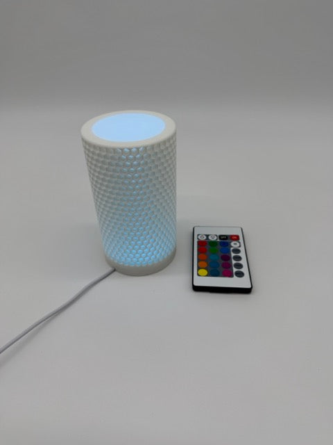 'Honey' bordlampe med bikakemønster og sylindrisk skjerm - varm stemningsbelysning